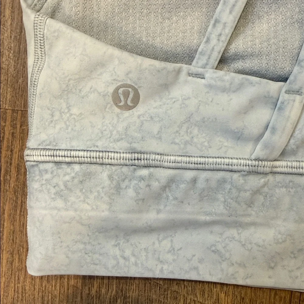 Lululemon Women’s Energy Bra City Grit White Blue Fog Size 6 - Picture 11 of 13